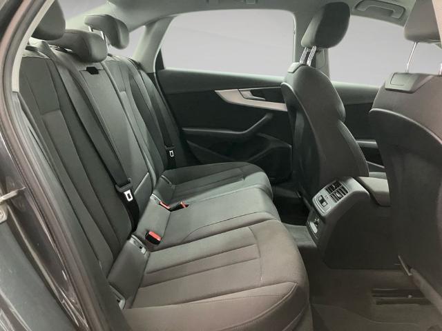 Audi A4 S line 35 TDI 110 kW (150 CV) S tronic
