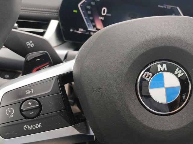 BMW X1 sDrive18d color Negro. Año 2025. 110KW(150CV). Diésel. En concesionario Enekuri Motor de Vizcaya