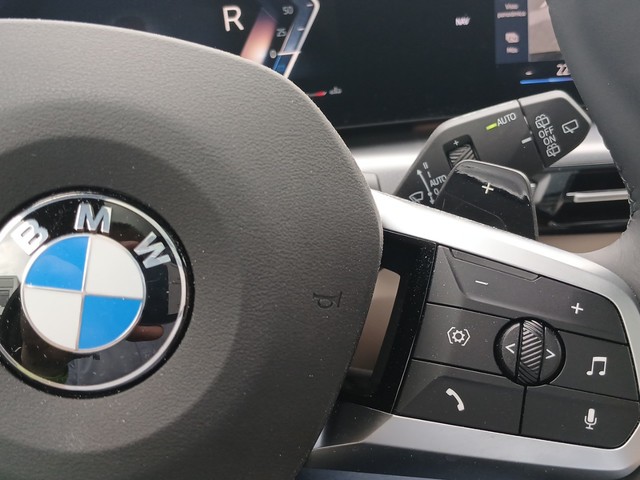 BMW X1 sDrive18d color Negro. Año 2025. 110KW(150CV). Diésel. En concesionario Enekuri Motor de Vizcaya