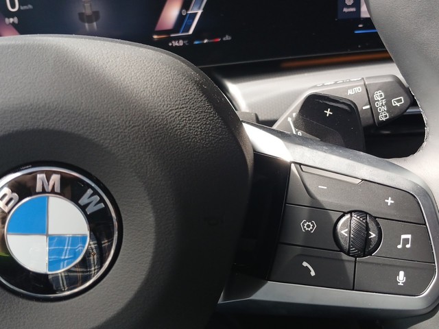 BMW X1 sDrive18d color Gris Plata. Año 2025. 110KW(150CV). Diésel. En concesionario Enekuri Motor de Vizcaya