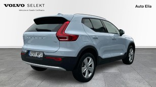 Volvo XC40 T2 Core Auto 95 kW (129 CV) - 6 Volvo XC40 T2 Ocasión 95 KW (129CV) - 6