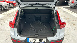 Volvo XC40 T2 Core Auto 95 kW (129 CV) - 10 Volvo XC40 T2 Ocasión 95 KW (129CV) - 10