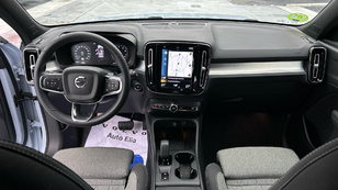 Volvo XC40 T2 Core Auto 95 kW (129 CV) - 21 Volvo XC40 T2 Ocasión 95 KW (129CV) - 21
