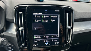 Volvo XC40 T2 Core Auto 95 kW (129 CV) - 49 Volvo XC40 T2 Ocasión 95 KW (129CV) - 49