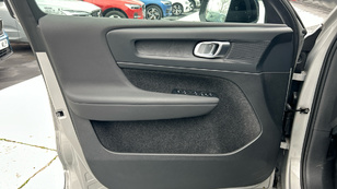 Volvo XC40 Recharge Single Extended Core Auto 185 kW (252 CV) - 42 Volvo XC40 - Ocasión 185 KW (252CV) - 42