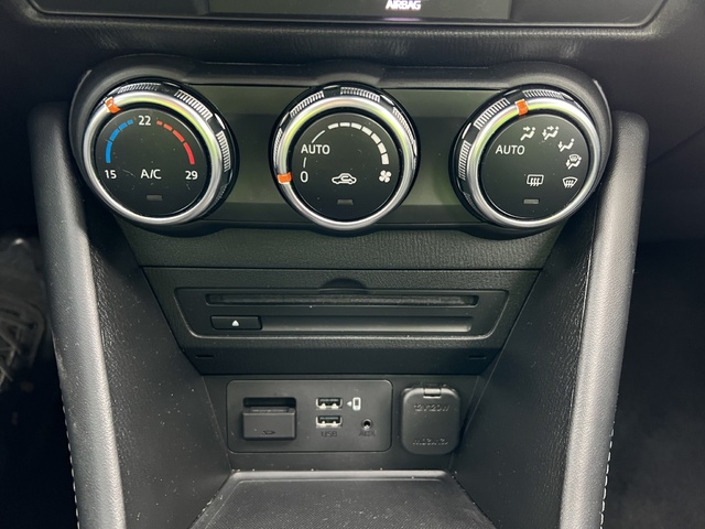 Mazda CX-3 2.0 G Zenith 2WD 89 kW (121 CV)