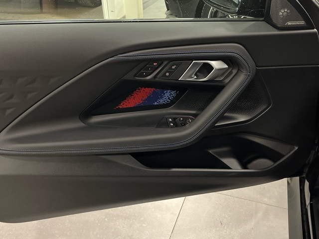 BMW Serie 2 230i Coupe color Negro. Año 2025. 180KW(245CV). Gasolina. En concesionario Engasa S.A. de Valencia