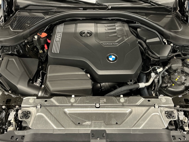 BMW Serie 2 230i Coupe color Negro. Año 2025. 180KW(245CV). Gasolina. En concesionario Engasa S.A. de Valencia