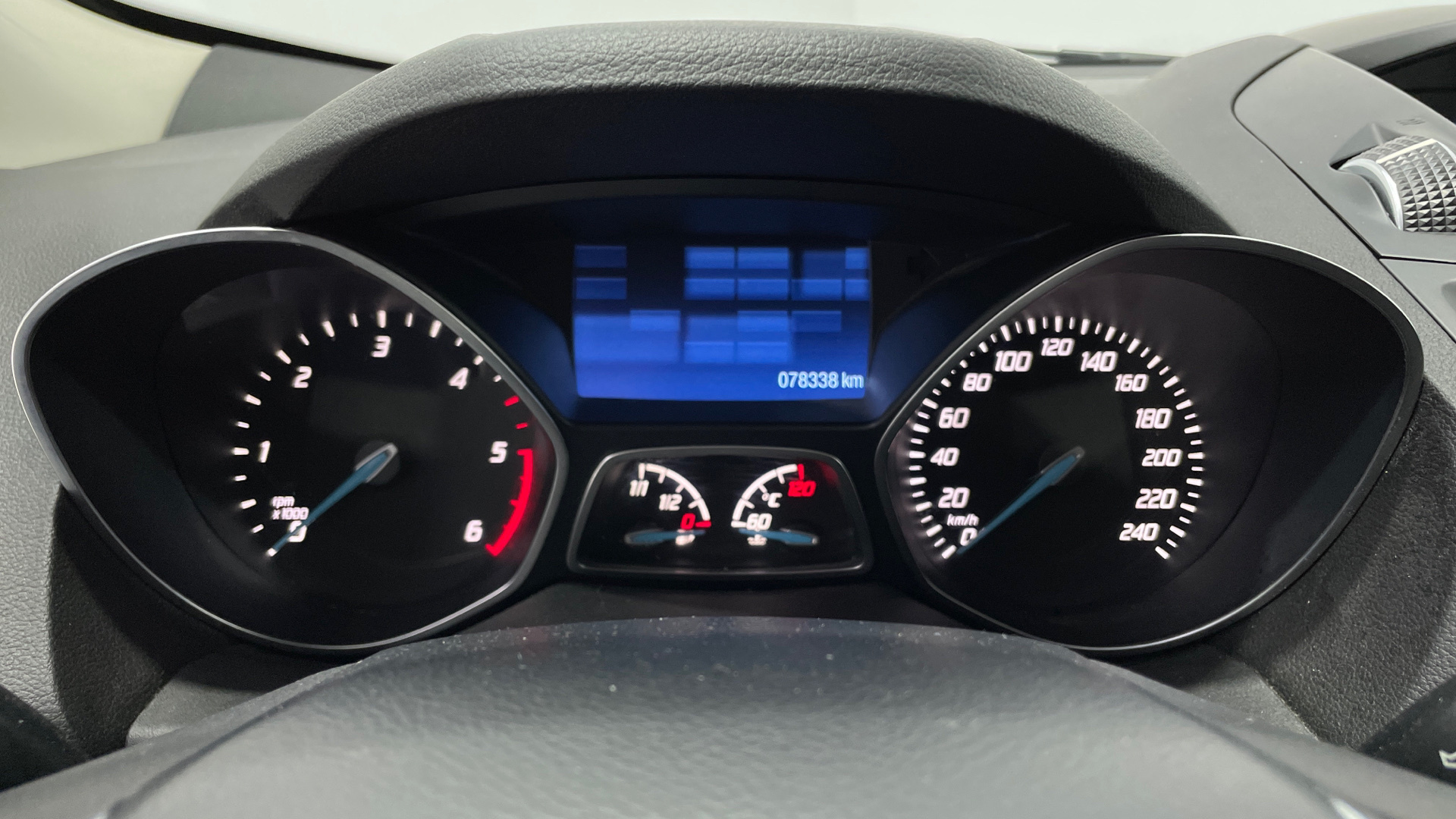 Ford Kuga 2.0 TDCI - 10