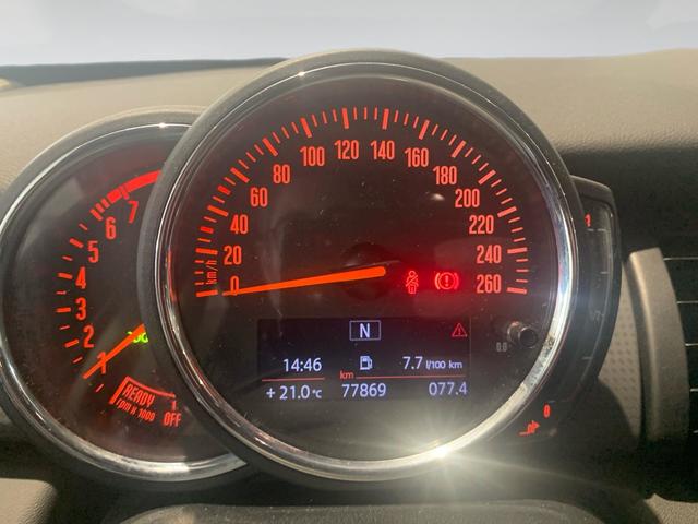 fotoG 12 del MINI MINI 5 Puertas Cooper 100 kW (136 CV) 136cv Gasolina del 2020