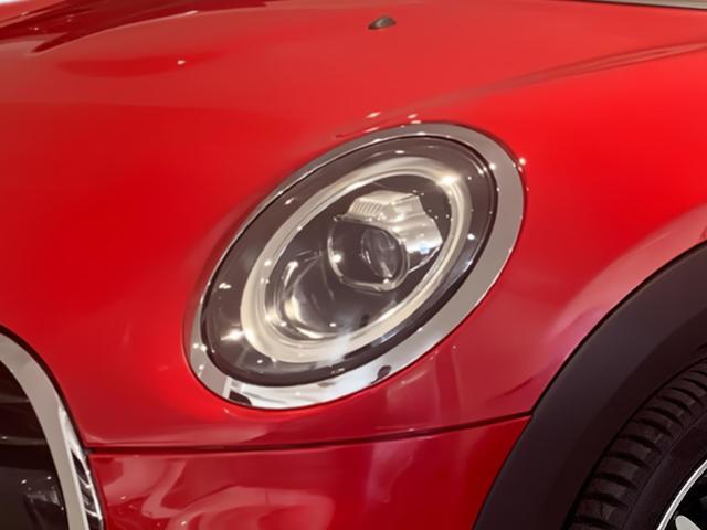 fotoG 14 del MINI MINI 5 Puertas Cooper 100 kW (136 CV) 136cv Gasolina del 2020