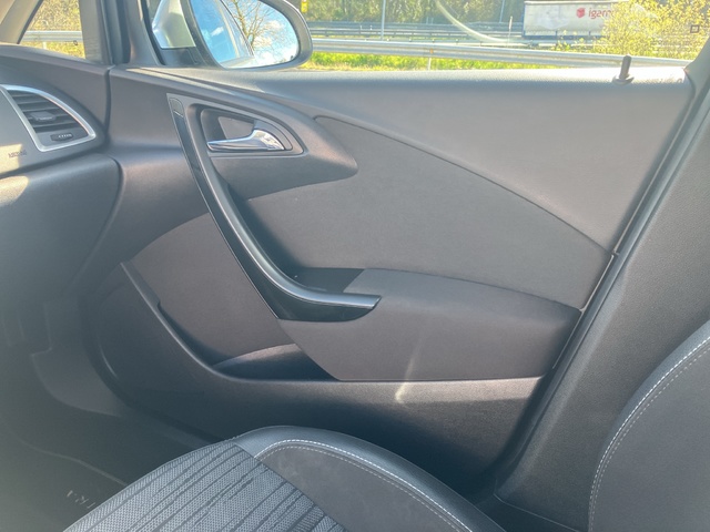 Opel Astra 1.6 CDTi S&S Selective 81 kW (110 CV)