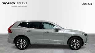 Volvo XC60 T6 Recharge Core AWD Auto 257 kW (350 CV) - 4 Volvo XC60 T6 Ocasión 257 KW (350CV) - 4