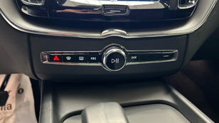 Volvo XC60 T6 Recharge Core AWD Auto 257 kW (350 CV) - 50 Volvo XC60 T6 Ocasión 257 KW (350CV) - 50