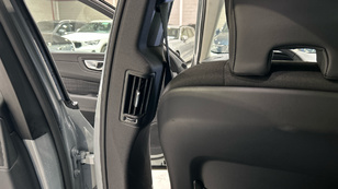 Volvo XC60 T6 Recharge Core AWD Auto 257 kW (350 CV) - 56 Volvo XC60 T6 Ocasión 257 KW (350CV) - 56