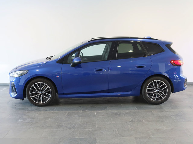 BMW Serie 2 218d Active Tourer color Azul. Año 2022. 110KW(150CV). Diésel. En concesionario Autogal de Ourense