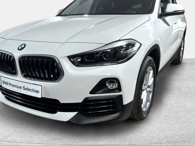 BMW X2 sDrive18i color Blanco. Año 2019. 103KW(140CV). Gasolina. En concesionario San Pablo Motor | Su Eminencia de Sevilla