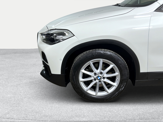 BMW X2 sDrive18i color Blanco. Año 2019. 103KW(140CV). Gasolina. En concesionario San Pablo Motor | Su Eminencia de Sevilla