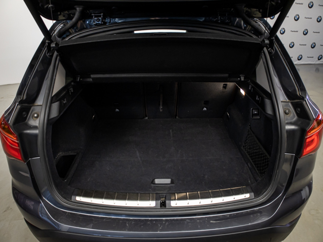 BMW X1 xDrive25d color Gris. Año 2017. 170KW(231CV). Diésel. En concesionario BMW Fuenteolid Valladolid de Valladolid