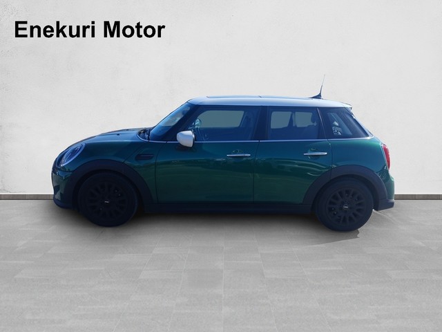 fotoG 2 del MINI MINI 5 Puertas Cooper 100 kW (136 CV) 136cv Gasolina del 2023 en Vizcaya