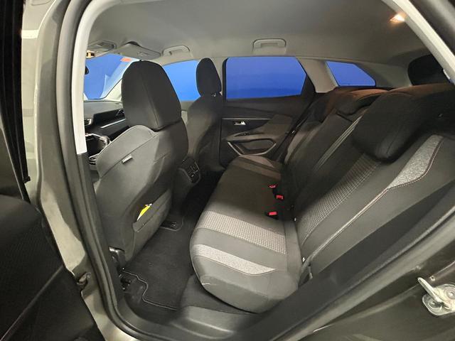 Peugeot 3008 PureTech 130 Allure EAT8 96 kW (130 CV)