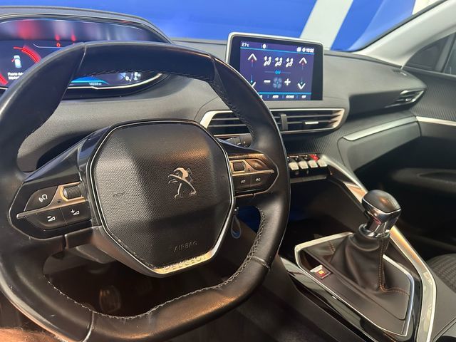 Peugeot 3008 PureTech 130 Allure EAT8 96 kW (130 CV)
