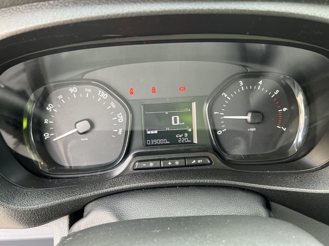 Citroen Jumpy Combi BlueHDi 120 Talla M Confort 88 kW (120 CV)