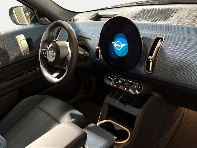 fotoG 7 del MINI MINI Countryman E 150 kW (204 CV) 204cv Eléctrico del 2025 en Sevilla