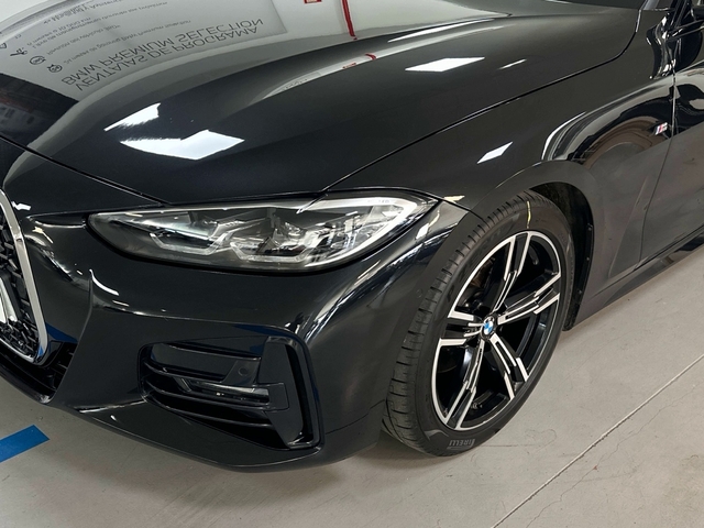 BMW Serie 4 420d Coupe color Negro. Año 2022. 140KW(190CV). Diésel. En concesionario Triocar Gijón (Bmw y Mini) de Asturias