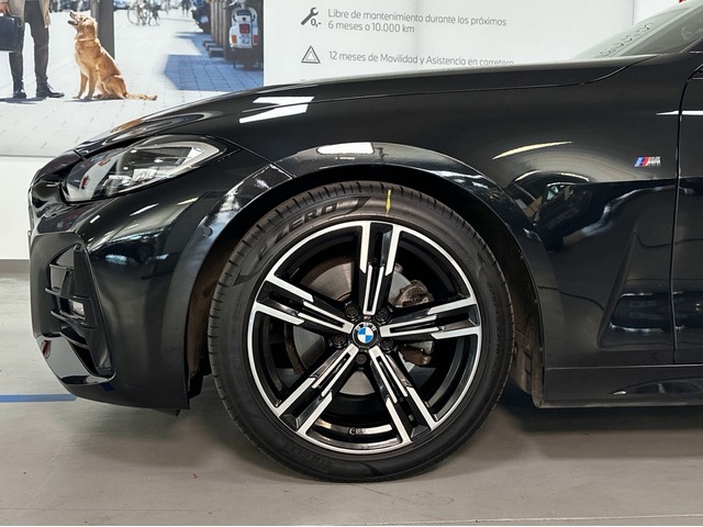 BMW Serie 4 420d Coupe color Negro. Año 2022. 140KW(190CV). Diésel. En concesionario Triocar Gijón (Bmw y Mini) de Asturias