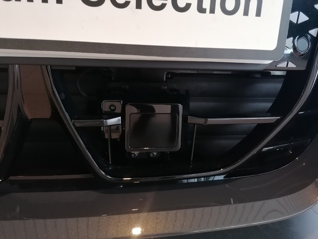 BMW i4 eDrive40 color Gris. Año 2025. 250KW(340CV). Eléctrico. En concesionario Adler Motor S.L. TOLEDO de Toledo