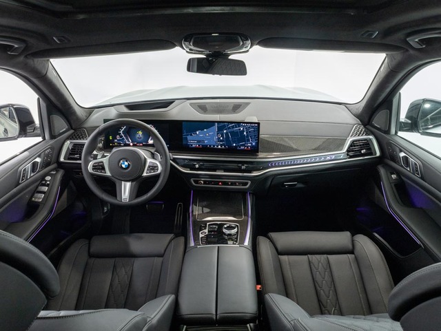 BMW X7 xDrive40d color Gris. Año 2025. 259KW(352CV). Diésel. En concesionario Oliva Motor Girona de Girona