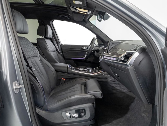 BMW X7 xDrive40d color Gris. Año 2025. 259KW(352CV). Diésel. En concesionario Oliva Motor Girona de Girona