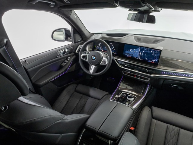 BMW X7 xDrive40d color Gris. Año 2025. 259KW(352CV). Diésel. En concesionario Oliva Motor Girona de Girona