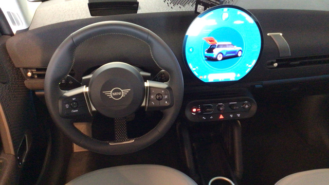 fotoG 6 del MINI MINI 3 Puertas Cooper E 135 kW (184 CV) 184cv Eléctrico del 2025 en Madrid