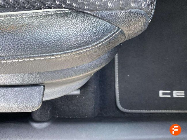 Foto 21 Kia Ceed Tourer 1.6 GDi PHEV eDrive 104 kW (141 CV)