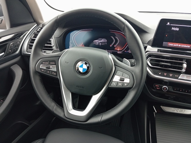 BMW X3 xDrive20d color Gris. Año 2023. 140KW(190CV). Diésel. En concesionario Augusta Aragon S.A. de Zaragoza