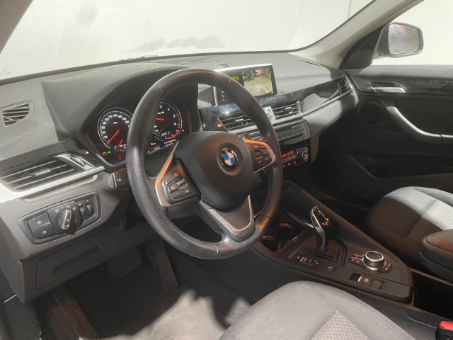 BMW X1 xDrive18d color Azul. Año 2021. 110KW(150CV). Diésel. En concesionario Hispamovil Elche de Alicante