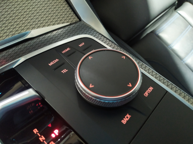 BMW i4 eDrive40 color Blanco. Año 2023. 250KW(340CV). Eléctrico. En concesionario Hispamovil Elche de Alicante