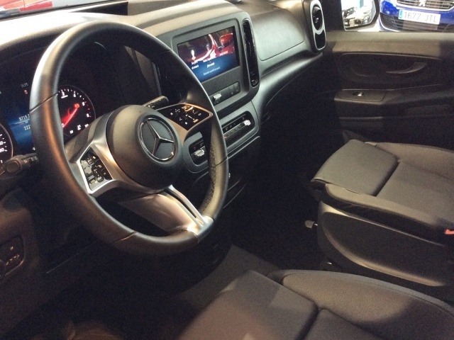 Mercedes-Benz Vito 114 CDI Tourer Pro Larga AT 100 kW (136 CV)