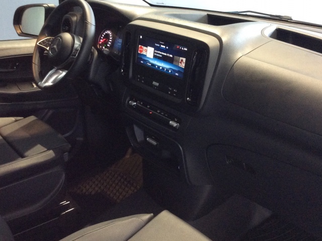 Mercedes-Benz Vito 114 CDI Tourer Pro Larga AT 100 kW (136 CV)