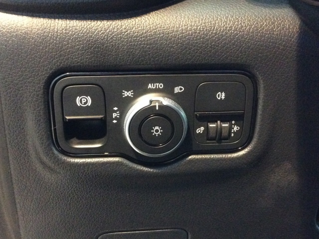 Mercedes-Benz Vito 114 CDI Tourer Pro Larga AT 100 kW (136 CV)