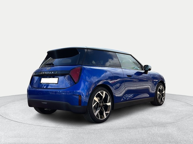 fotoG 3 del MINI MINI 3 Puertas Cooper SE 160 kW (218 CV) 218cv Eléctrico del 2024 en Jaén