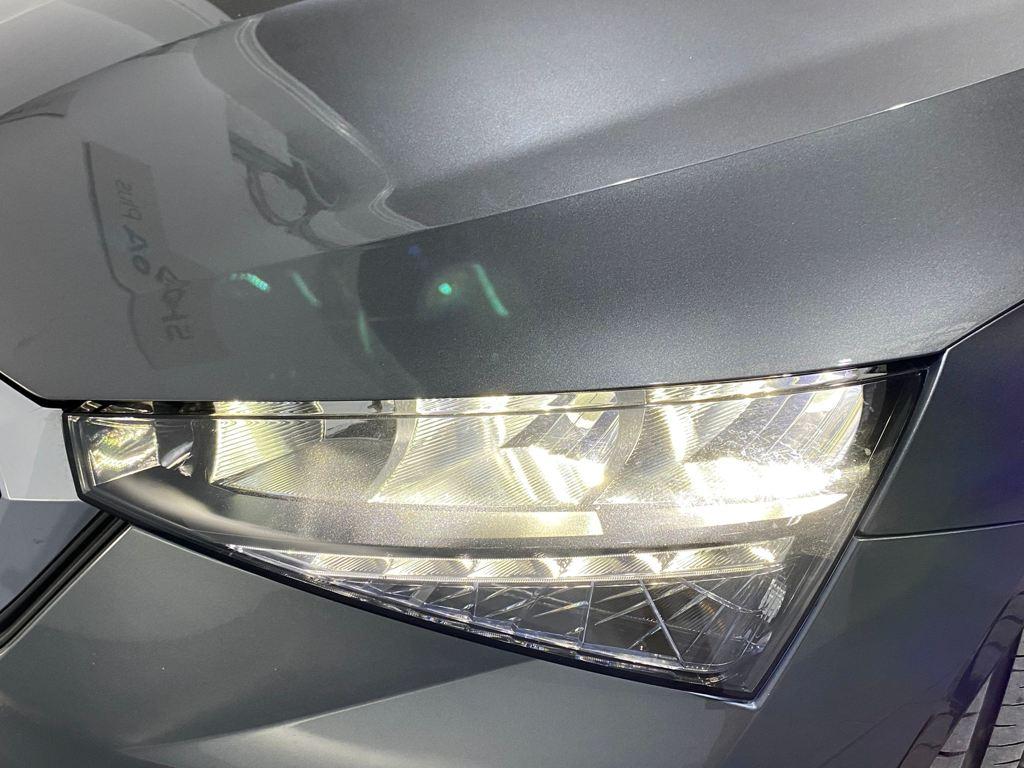 1.0 TSI Ambition 70 kW (95 CV)