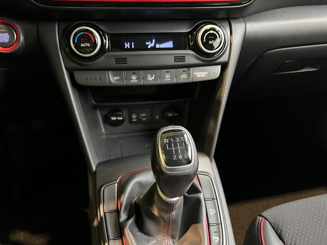 Hyundai Kona 1.0 TGDi Tecno 4x2 88 kW (120 CV)