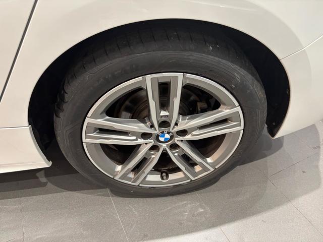 BMW Serie 1 118d color Blanco. Año 2024. 110KW(150CV). Diésel. En concesionario Automotor Costa, S.L.U. de Almería