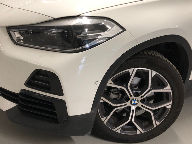 BMW X2 sDrive18i color Blanco. Año 2021. 103KW(140CV). Gasolina. En concesionario Auto Premier, S.A. - GUADALAJARA de Guadalajara