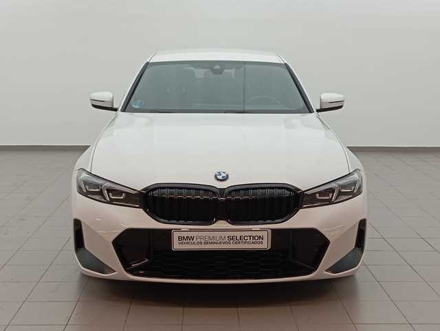 BMW Serie 3 320d color Blanco. Año 2024. 140KW(190CV). Diésel. En concesionario Augusta Aragon S.A. de Zaragoza