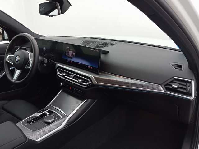 BMW Serie 3 320d color Blanco. Año 2024. 140KW(190CV). Diésel. En concesionario Augusta Aragon S.A. de Zaragoza