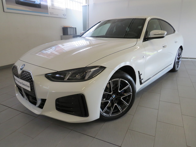 BMW i4 eDrive35 color Blanco. Año 2025. 210KW(286CV). Eléctrico. En concesionario Lugauto S.A. de Lugo